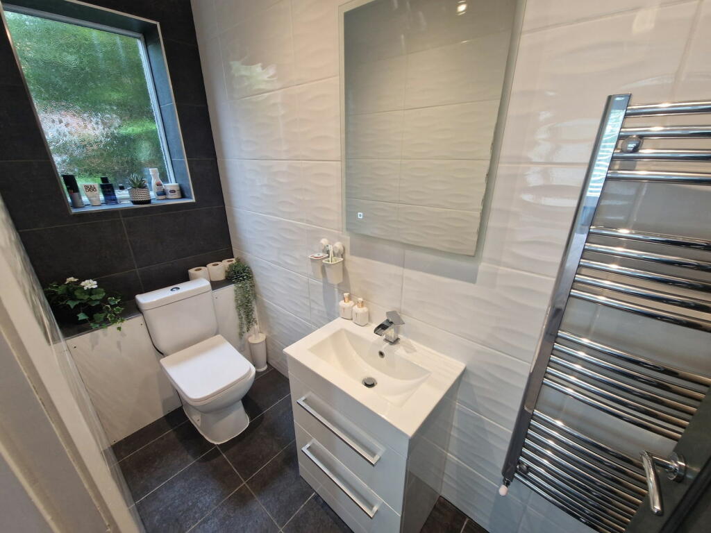 Additional property image - Pendennis Avenue, Lostock, BL6 4RS