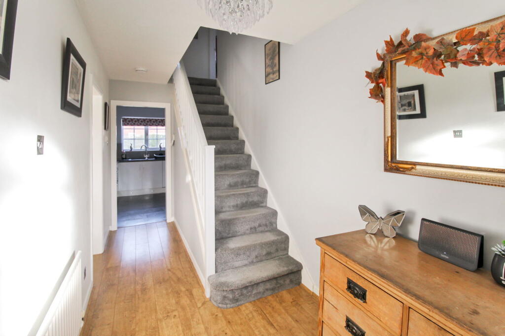 Additional property image - Lochmaben Close, Holmes Chapel