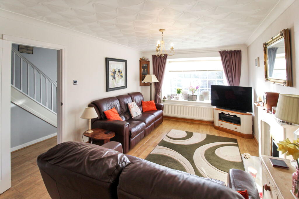 Additional property image - Lochmaben Close, Holmes Chapel