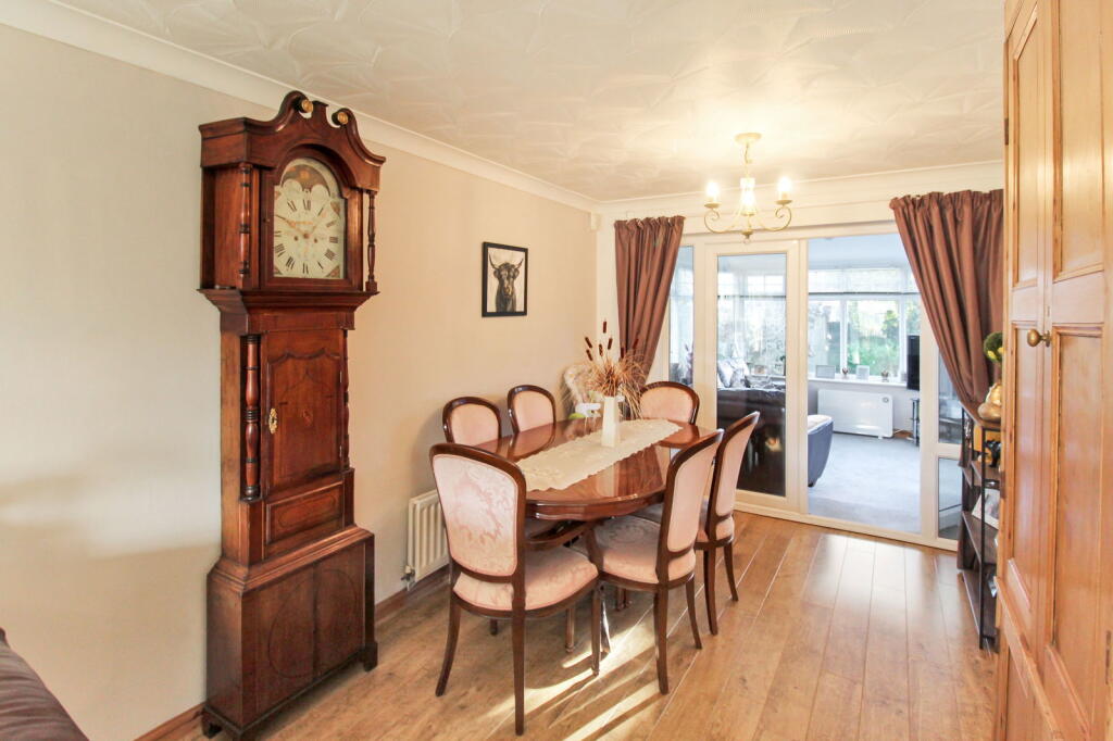 Additional property image - Lochmaben Close, Holmes Chapel