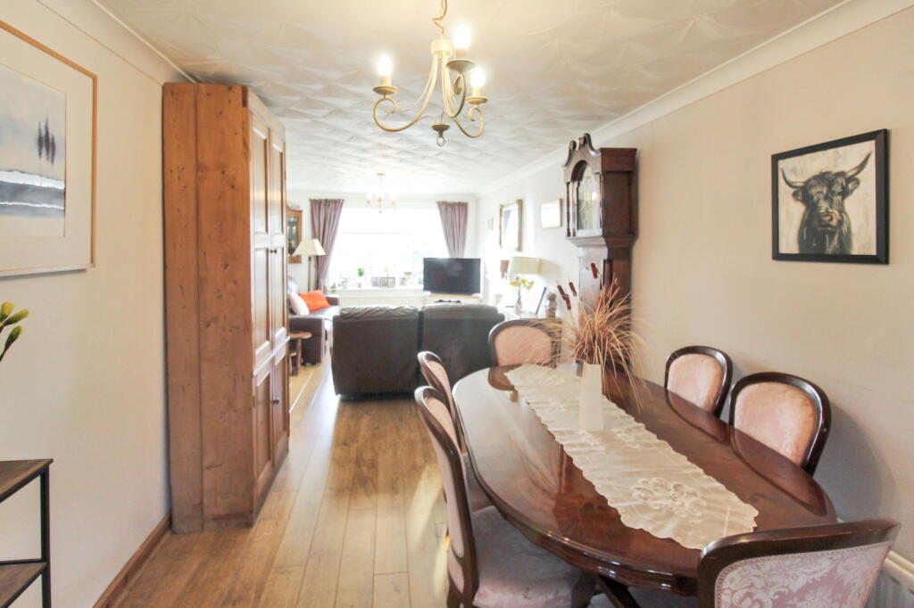 Additional property image - Lochmaben Close, Holmes Chapel