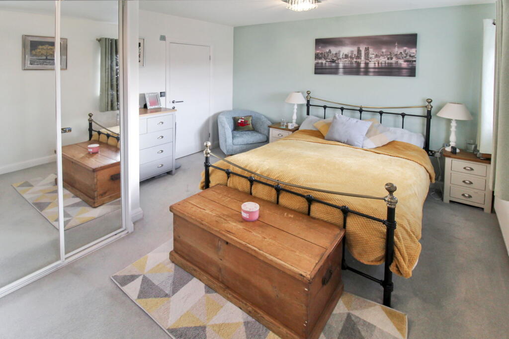 Additional property image - Lochmaben Close, Holmes Chapel