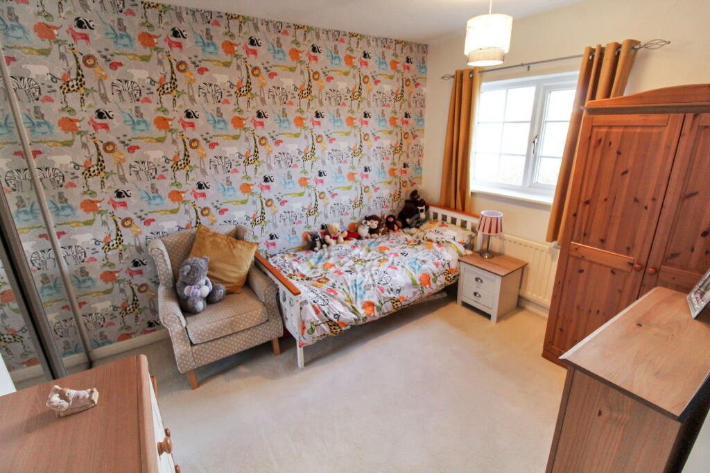 Additional property image - Lochmaben Close, Holmes Chapel