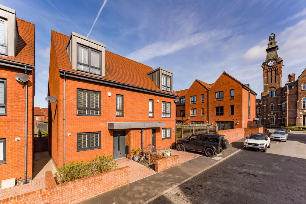 Main image of property: Worthington Crescent, Cheadle, Stockport, SK8 2GJ