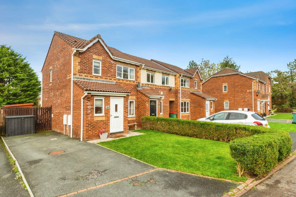 3 bedroom semi-detached house