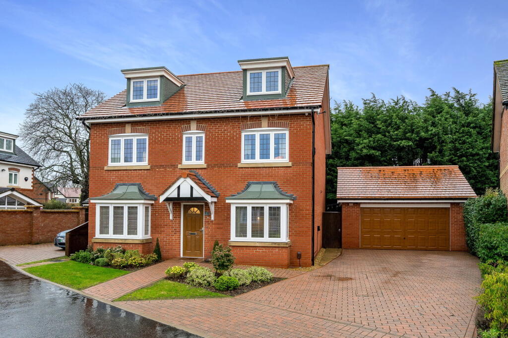 Main image of property: Bolyn Close, Wilmslow, SK9 2SW