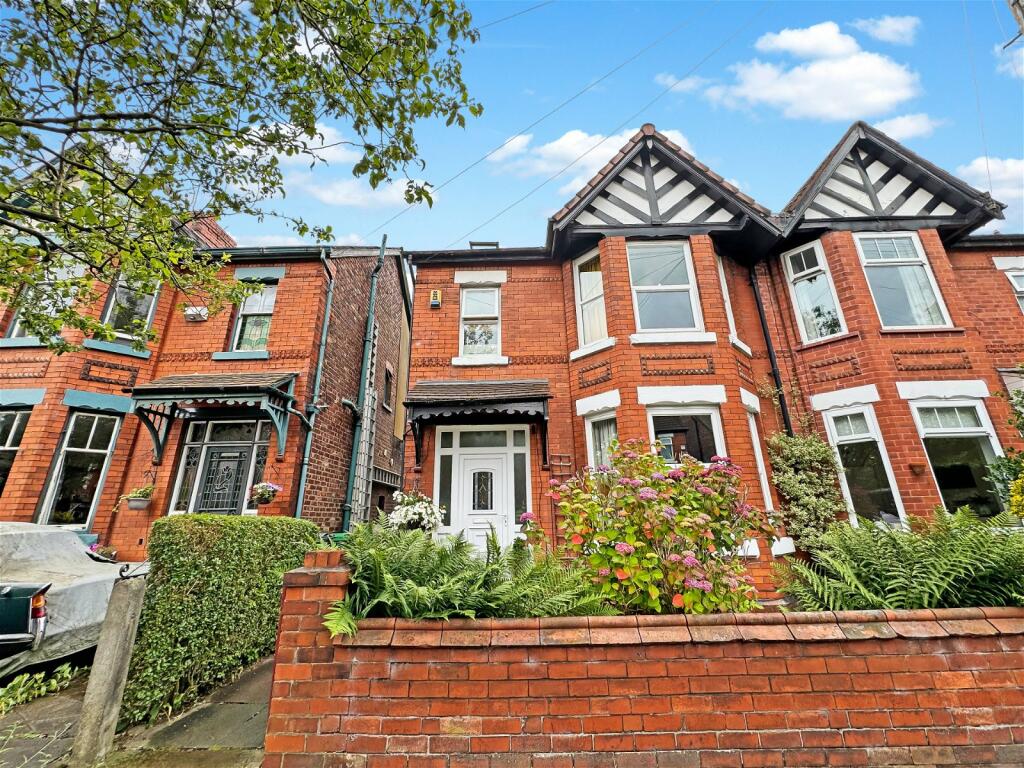 4 Bedroom Semi-detached House For Sale In Brighton Avenue, Levenshulme, M19