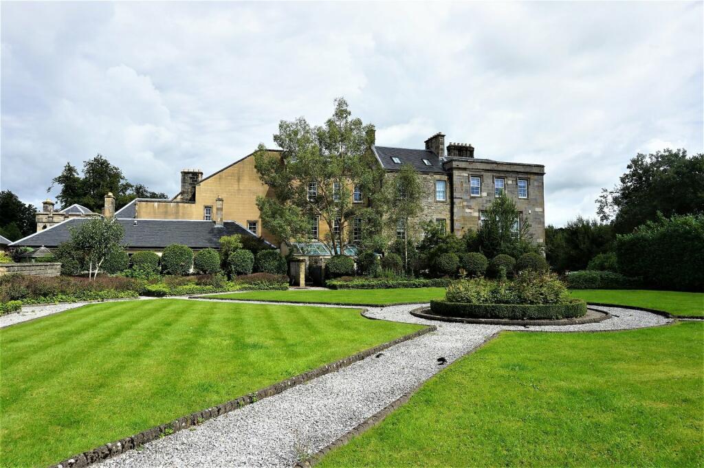 2 bedroom terraced house for sale in Montgomerie Drive, Stewarton