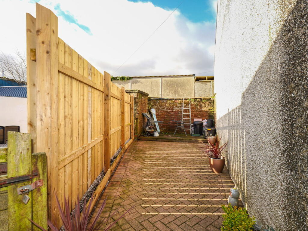Additional property image - David Street, Dumfries, DG2 9AR