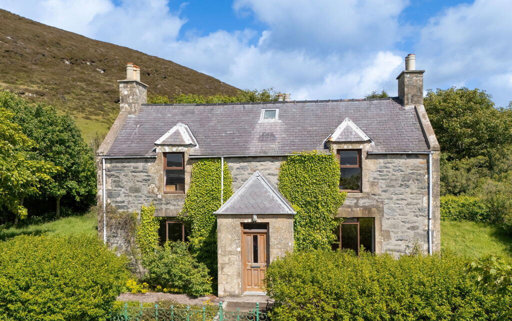 Main image of property: Houl House, Houl Road, Scalloway, Shetland, ZE1 0XA