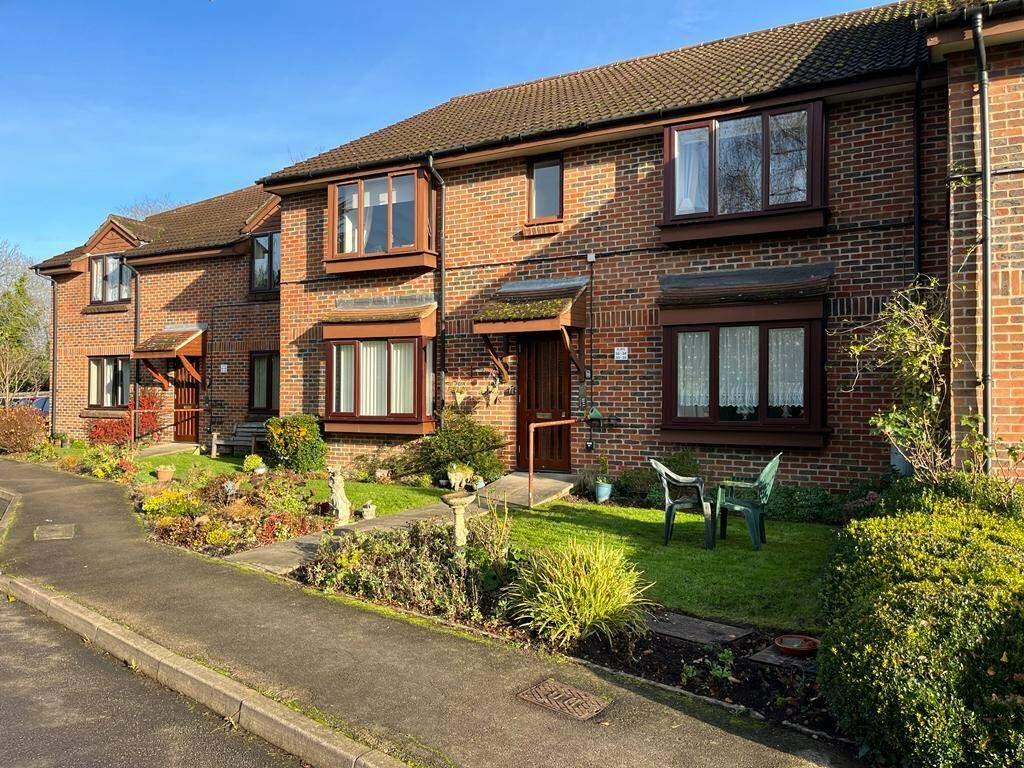 1 bedroom flat for sale in High Street, Abbots Langley, WD5 0EL, WD5