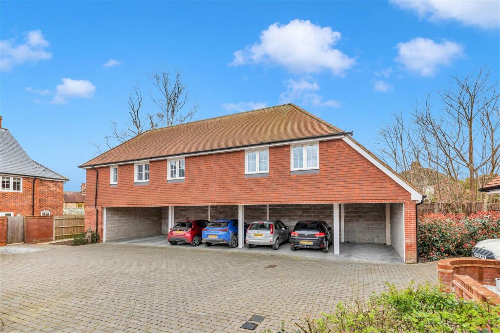 Main image of property: Midhurst , West Sussex, GU29 9FZ