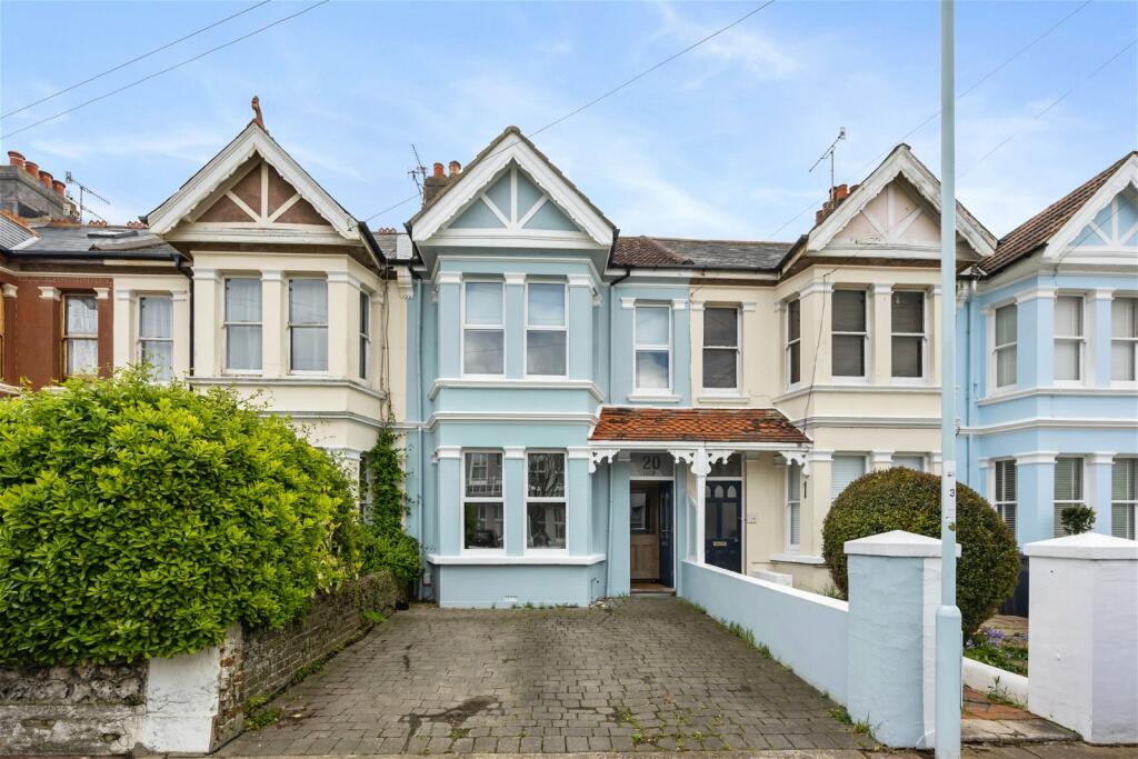 4 bedroom terraced house for sale in Alexandra Road, Worthing, West Sussex, BN11