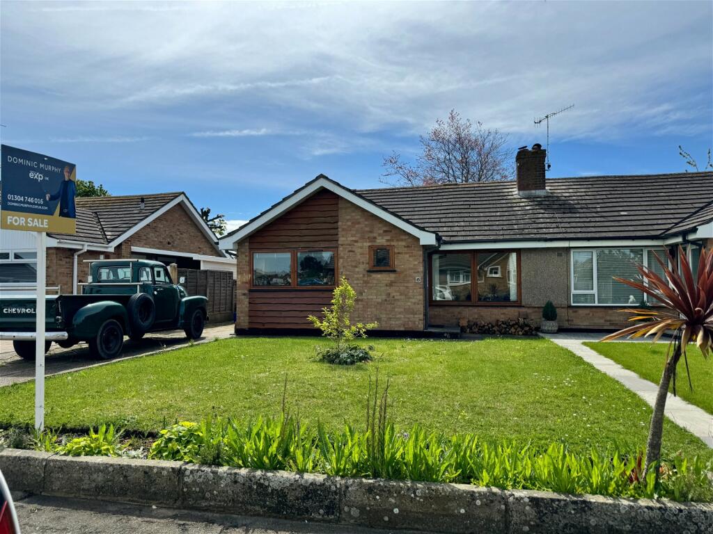 2 bedroom semidetached house for sale in Grenville Way, Broadstairs