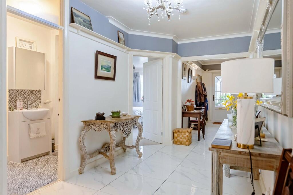 Additional property image - Marine Crescent, Goring-by-Sea, Worthing, West Sussex, BN12