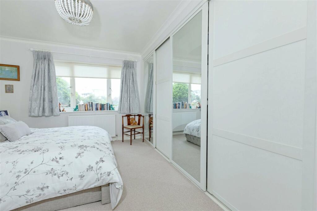Additional property image - Marine Crescent, Goring-by-Sea, Worthing, West Sussex, BN12