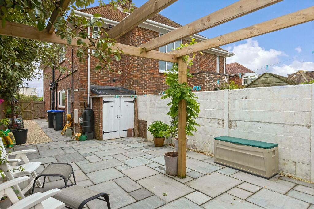 Additional property image - Marine Crescent, Goring-by-Sea, Worthing, West Sussex, BN12
