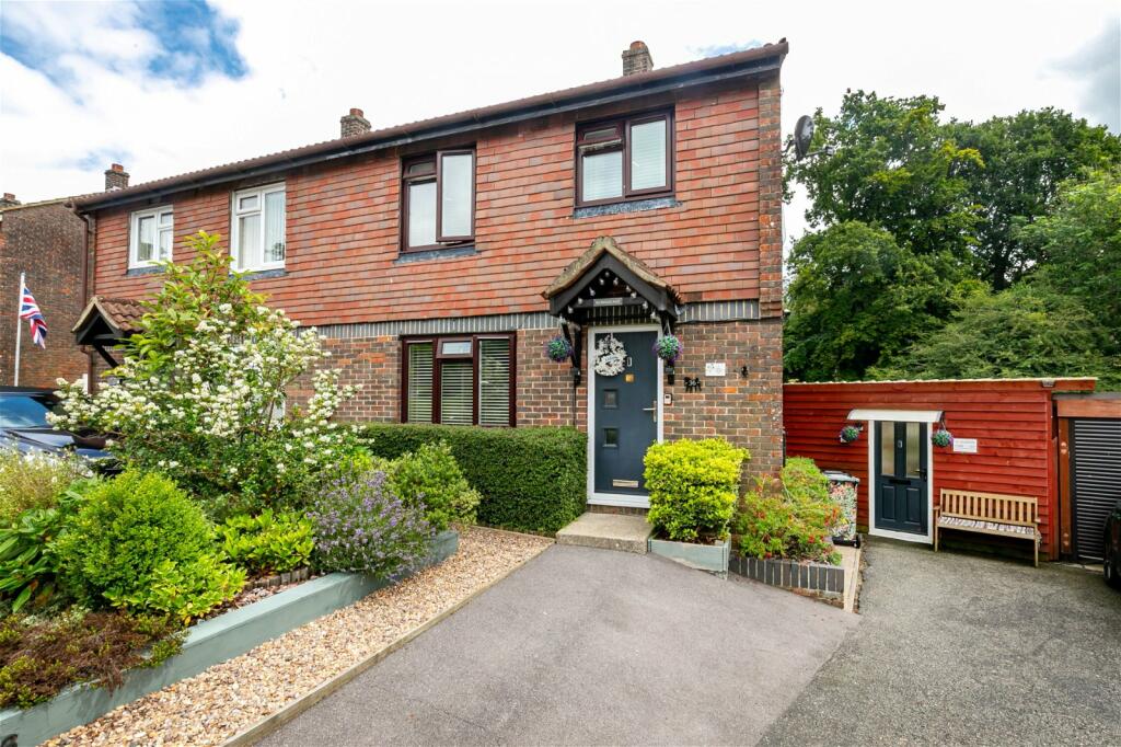 Main image of property: Newnham Way, Heathfield, TN21 8DA