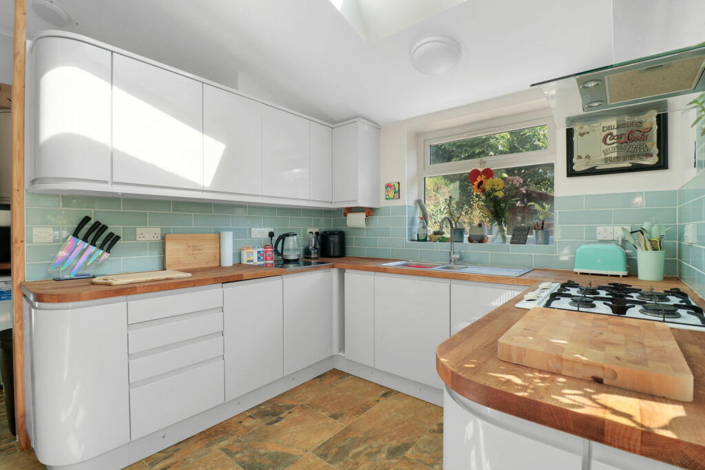 Additional property image - Dukes Lane, Chelmsford, CM2 6AD