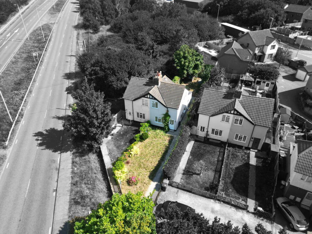 Additional property image - Dukes Lane, Chelmsford, CM2 6AD