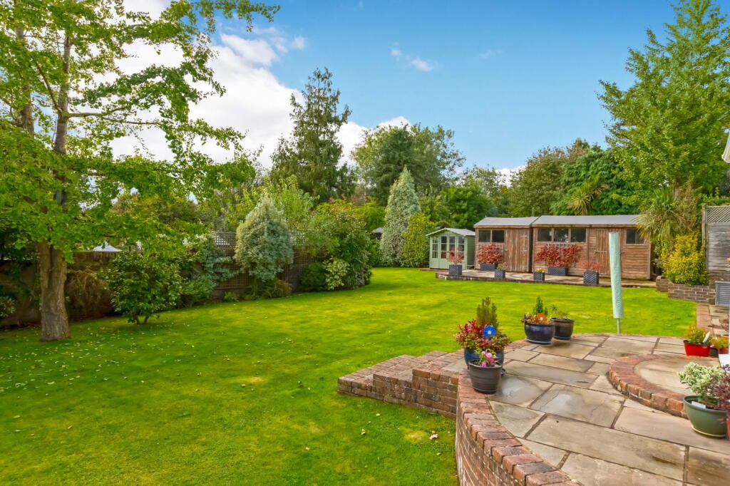 Additional property image - Honeysuckle Lane, High Salvington, Worthing, BN13