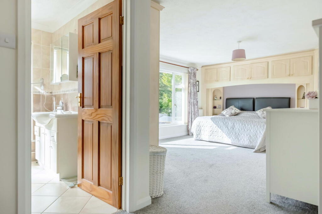 Additional property image - Honeysuckle Lane, High Salvington, Worthing, BN13