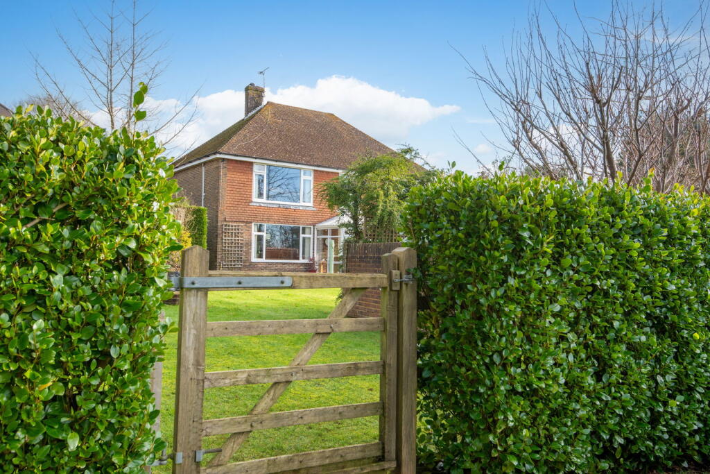 Additional property image - Honeysuckle Lane, High Salvington, Worthing, BN13