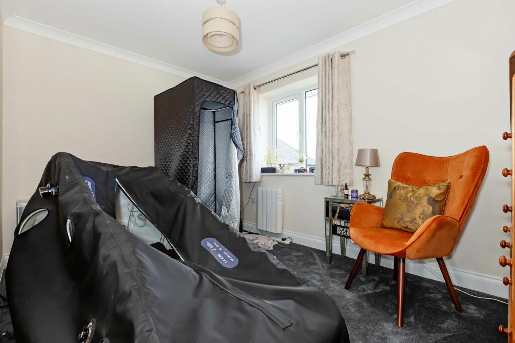 Additional property image - Pier Road, Littlehampton, West Sussex, BN17