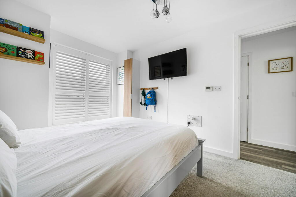 Additional property image - Somerset Court, Northfleet, Gravesend, Kent, DA11