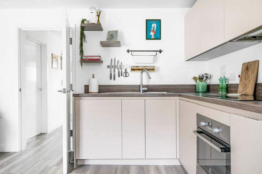 Additional property image - Somerset Court, Northfleet, Gravesend, Kent, DA11