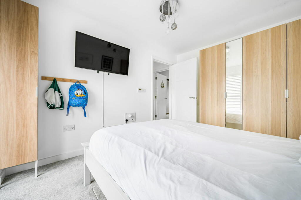 Additional property image - Somerset Court, Northfleet, Gravesend, Kent, DA11