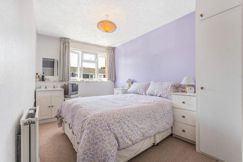 Additional property image - Peterswood, Harlow, CM18