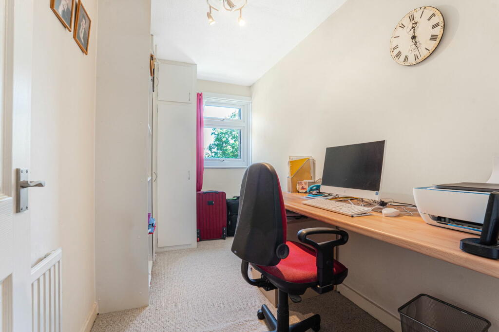 Additional property image - Peterswood, Harlow, CM18