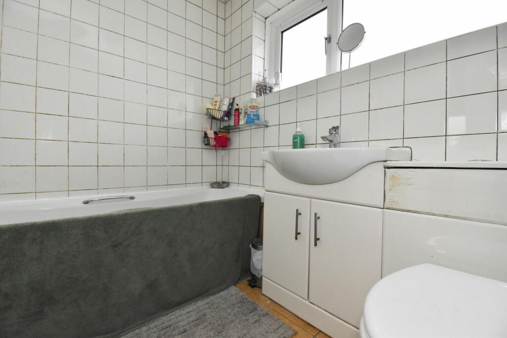 Additional property image - Stowting Road, Orpington, BR6 9SJ