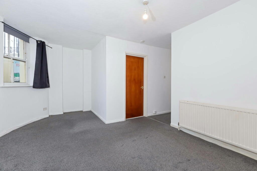 Additional property image - Powis Square, Brighton, BN1