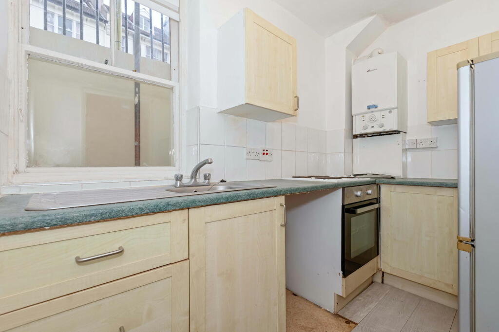 Additional property image - Powis Square, Brighton, BN1