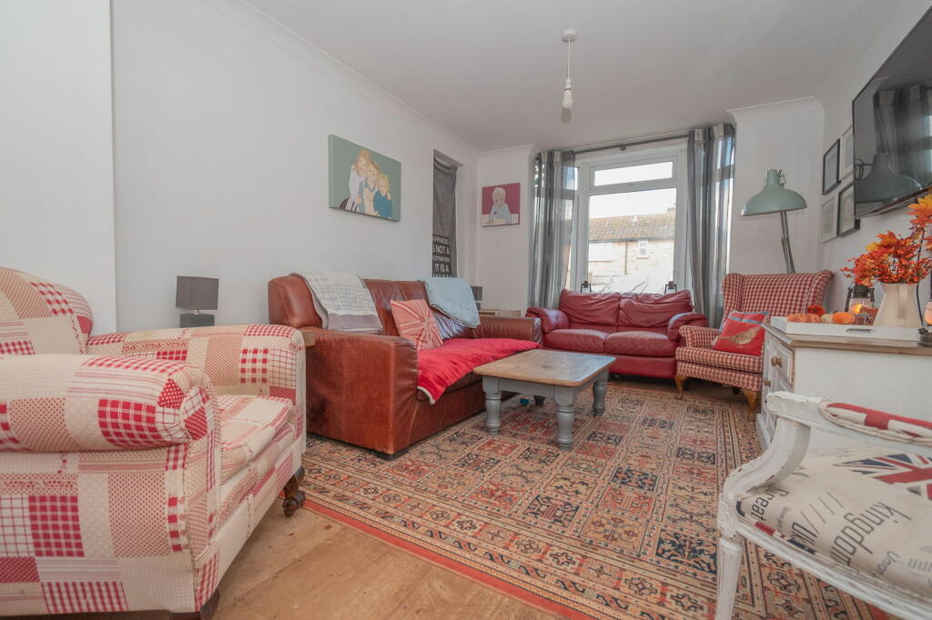 Additional property image - Golden Acre Lane, Westgate-on-sea, CT8 8HE