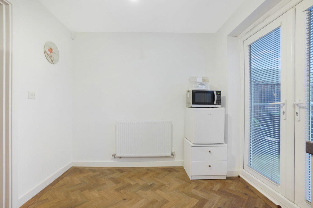 Additional property image - Field Lane, Gravesend, Kent, DA11