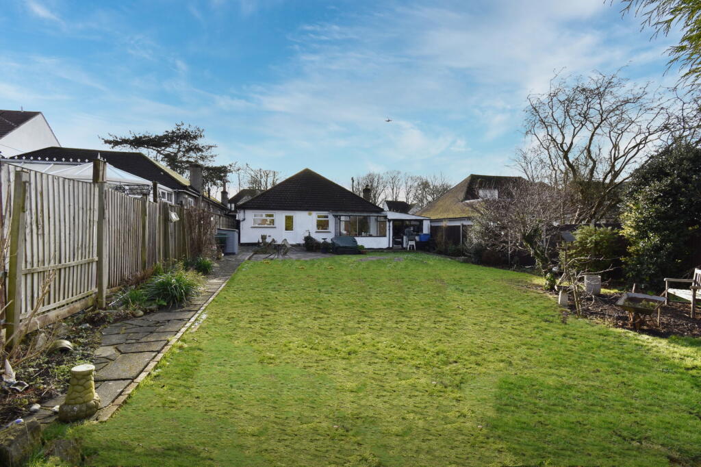 Additional property image - Park Avenue, Orpington, BR6 9EG