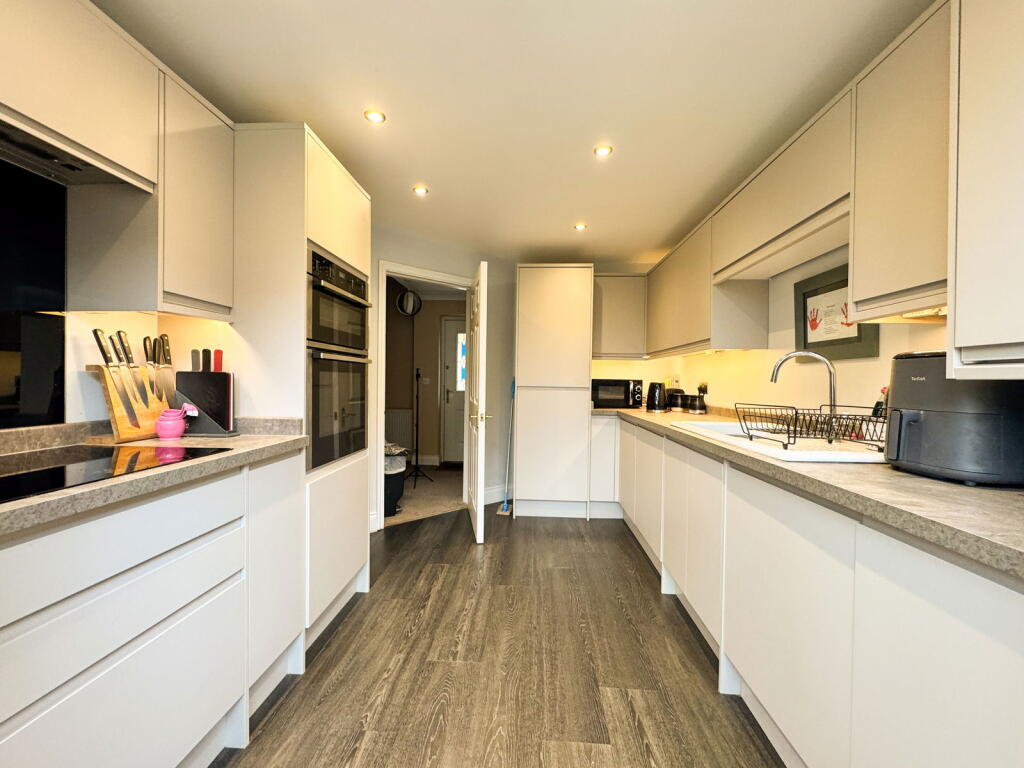 Additional image 4 of Green Meadows, Eythorne, Dover, CT15 4GP