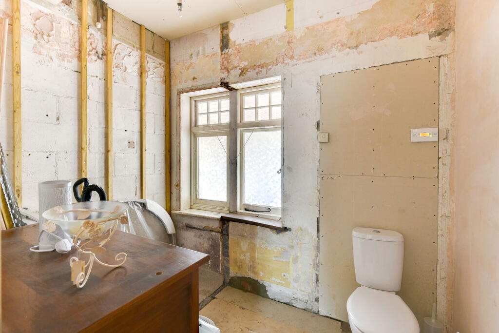 Additional property image - Durrington Hill, Worthing, West Sussex, BN13