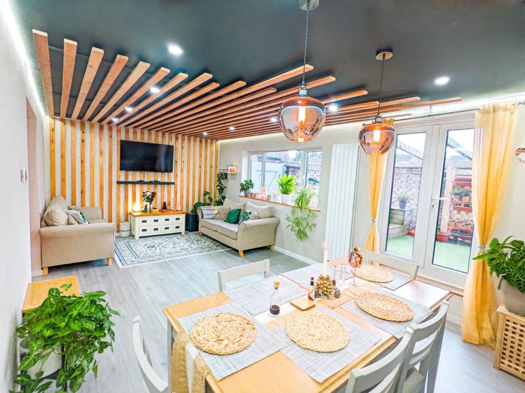 3 bedroom maisonette