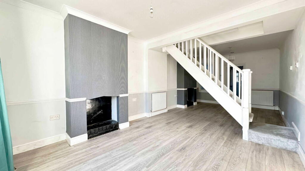 3 bedroom terraced house