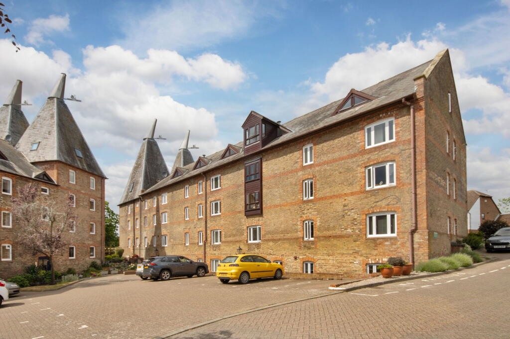 Main image of property: The Maltings, Carpenters Lane, Hadlow