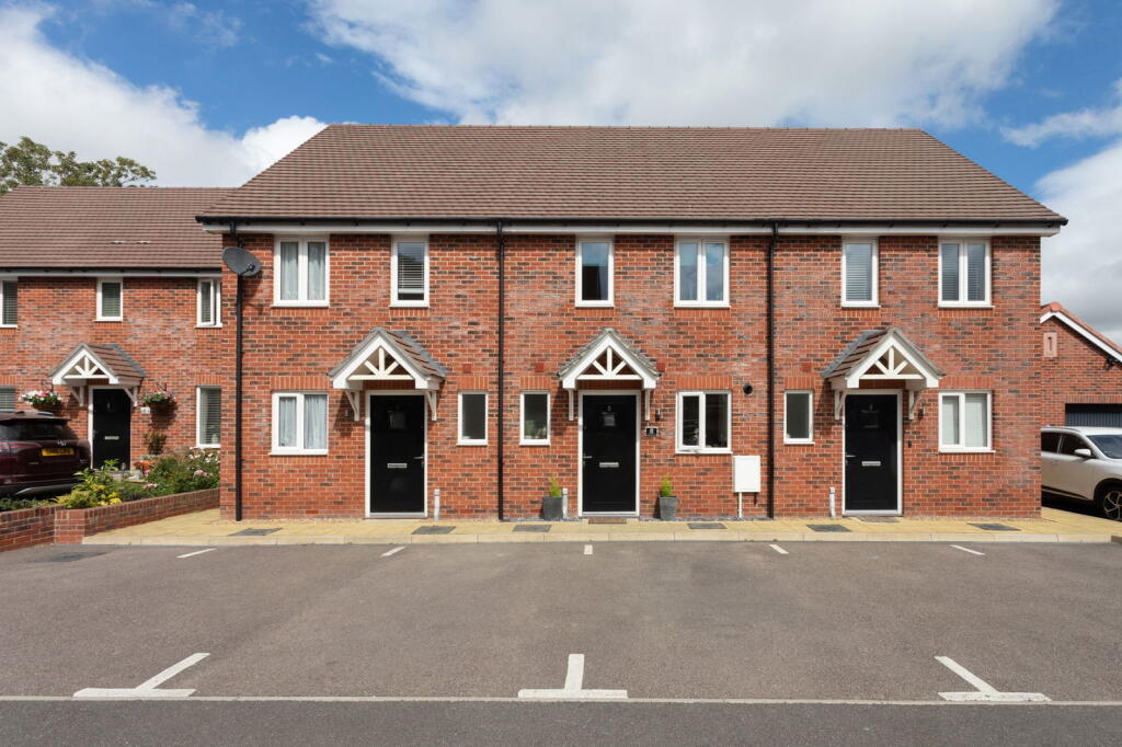 Main image of property: Sellindge TN25