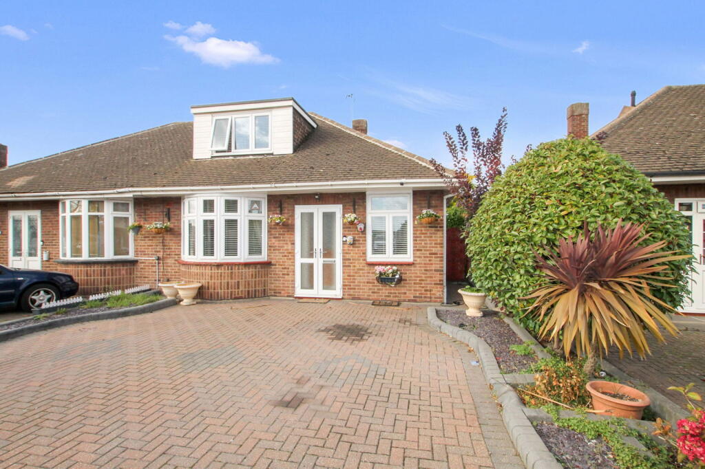 Main image of property: Suttons Lane. Hornchurch, RM11