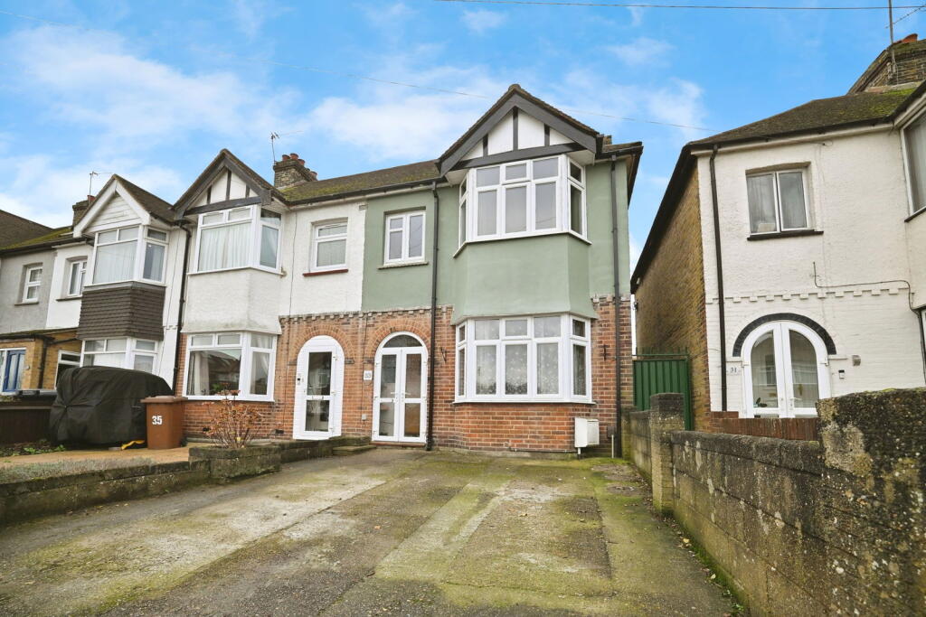 Main image of property: Beresford Avenue, Rochester, ME1 2QX