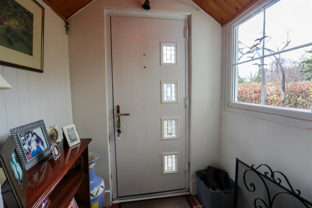 2 bedroom semidetached house for sale in Anchor Road, Calne, SN11 8EB