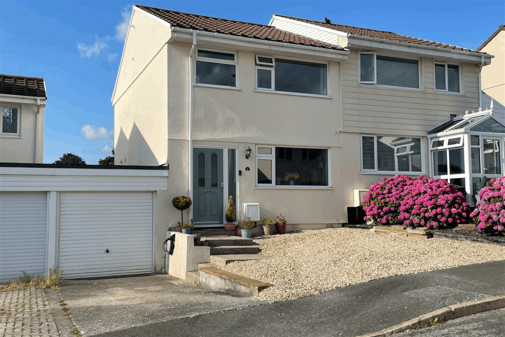 3 bedroom semidetached house for sale in Fairmead Close, Hatt, Saltash, PL12