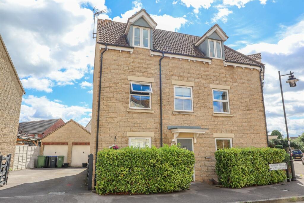 4 bedroom end of terrace house for sale in Buzzard Road, Calne, SN11